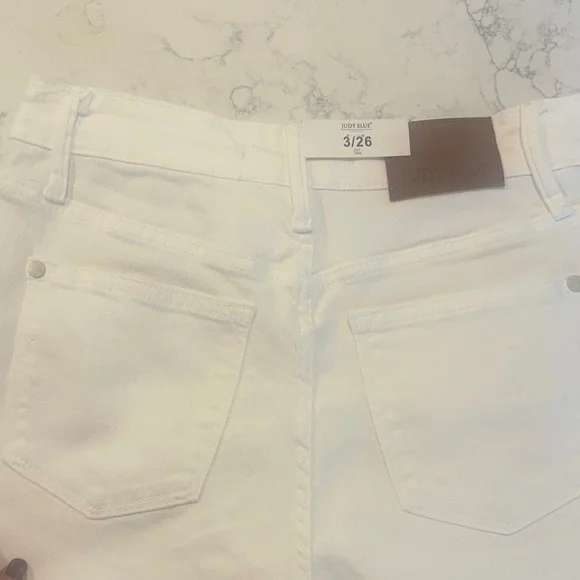 Women's White Jeans Judy Blue sz 3/26 wide leg NWT - Picture 6 of 15